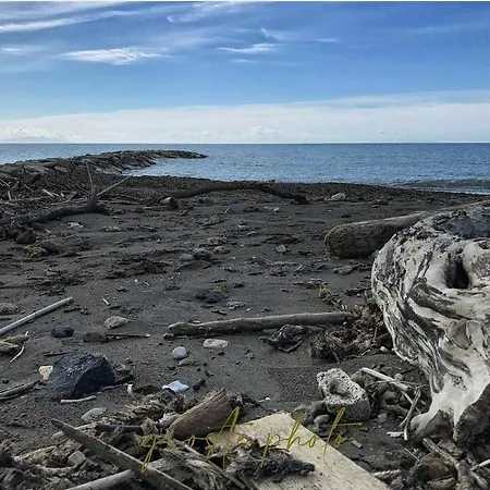 Casa Vicino Al Mare Per Famiglie * روزينيانو سولفاي